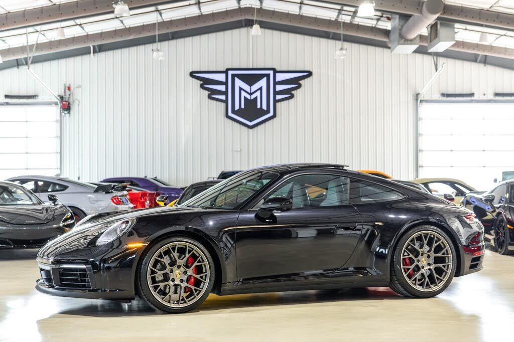 2021 PORSCHE 911