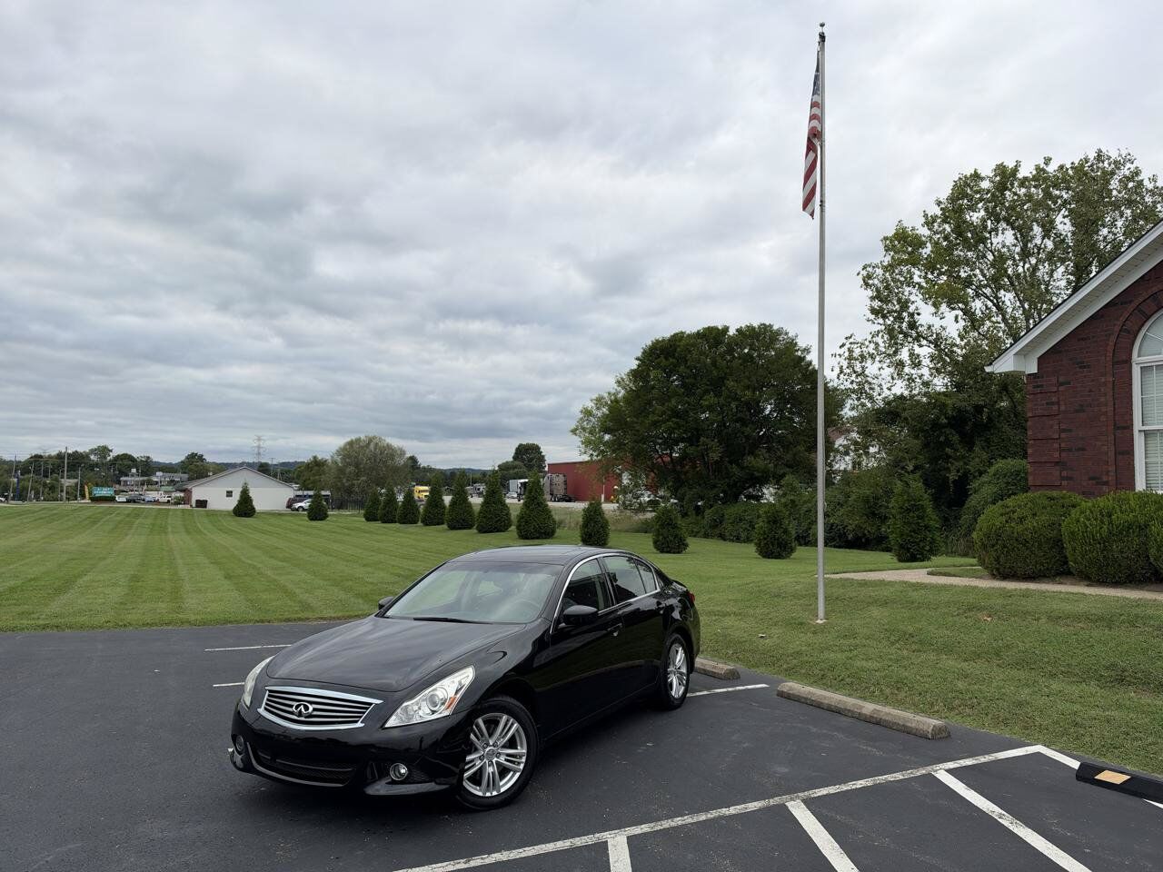 2012 INFINITI G37