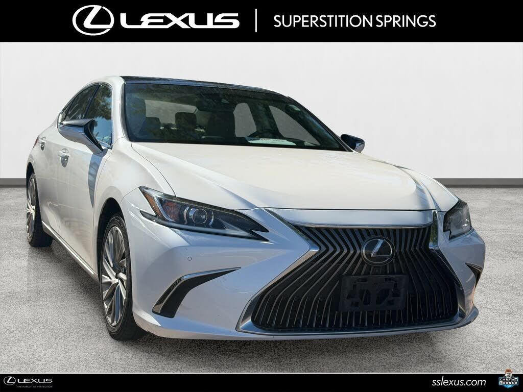 2019 LEXUS ES