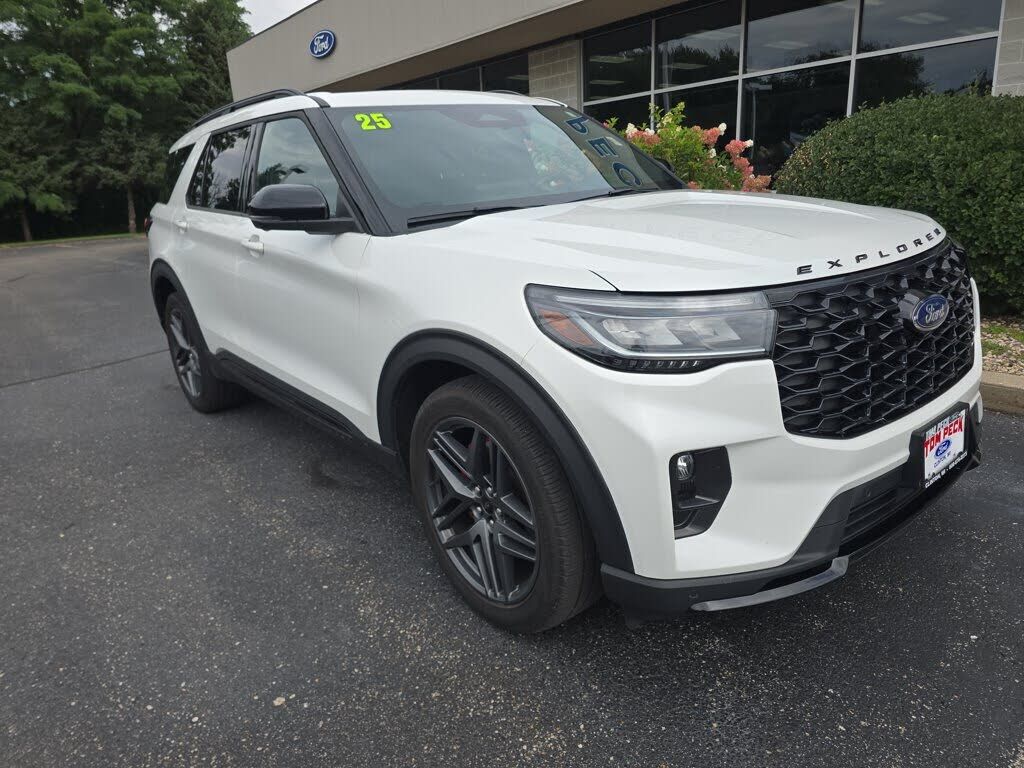 2025 FORD Explorer