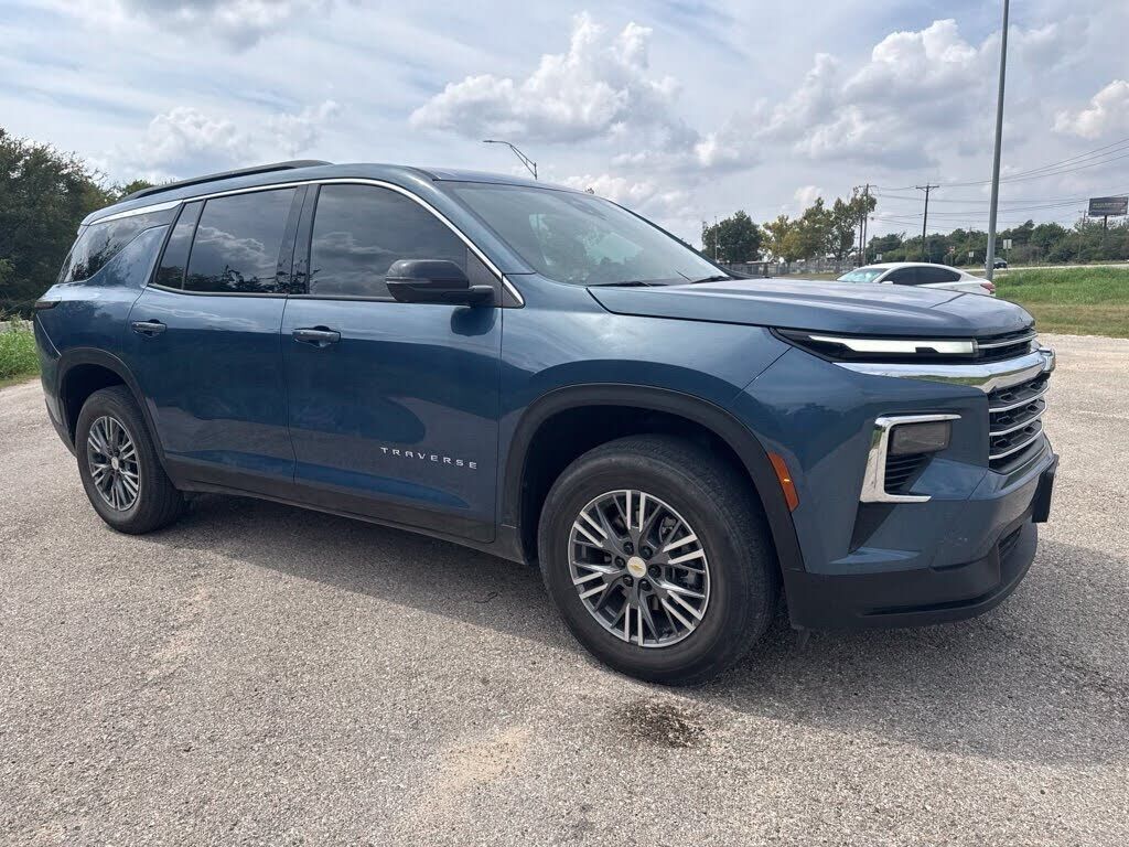2025 CHEVROLET Traverse