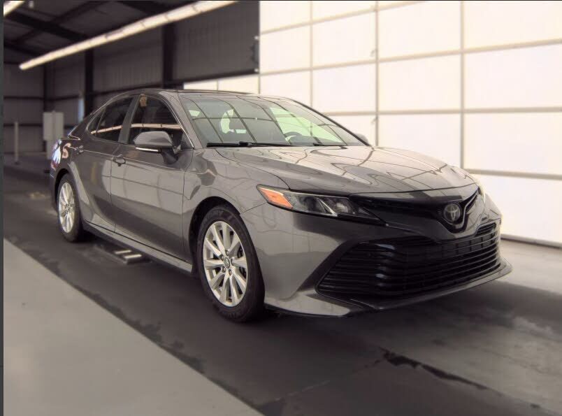 2018 TOYOTA Camry