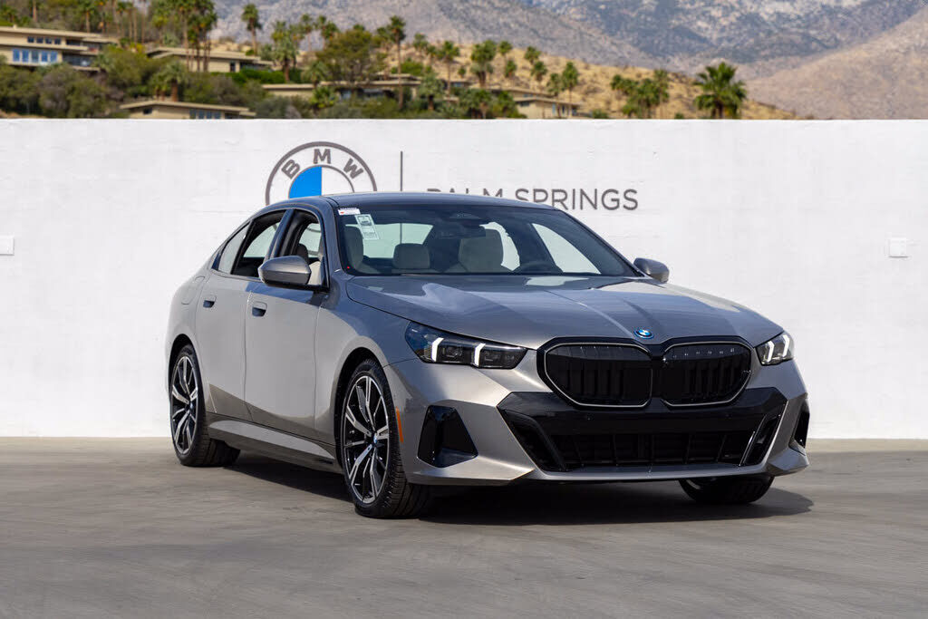 2026 BMW 550e
