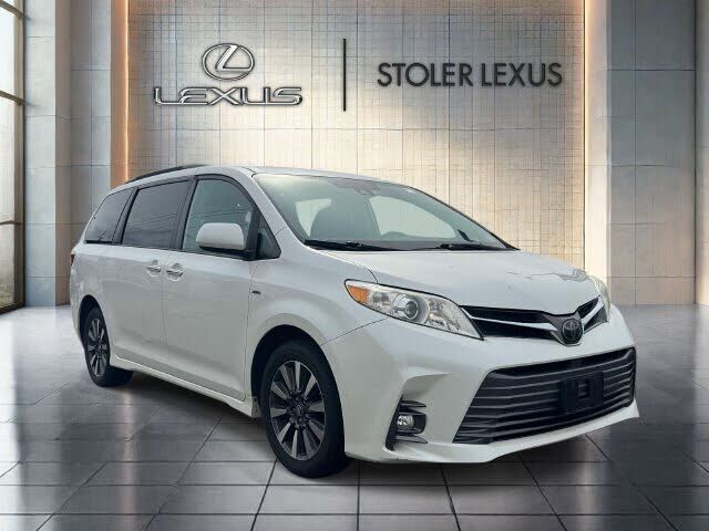 2019 TOYOTA Sienna