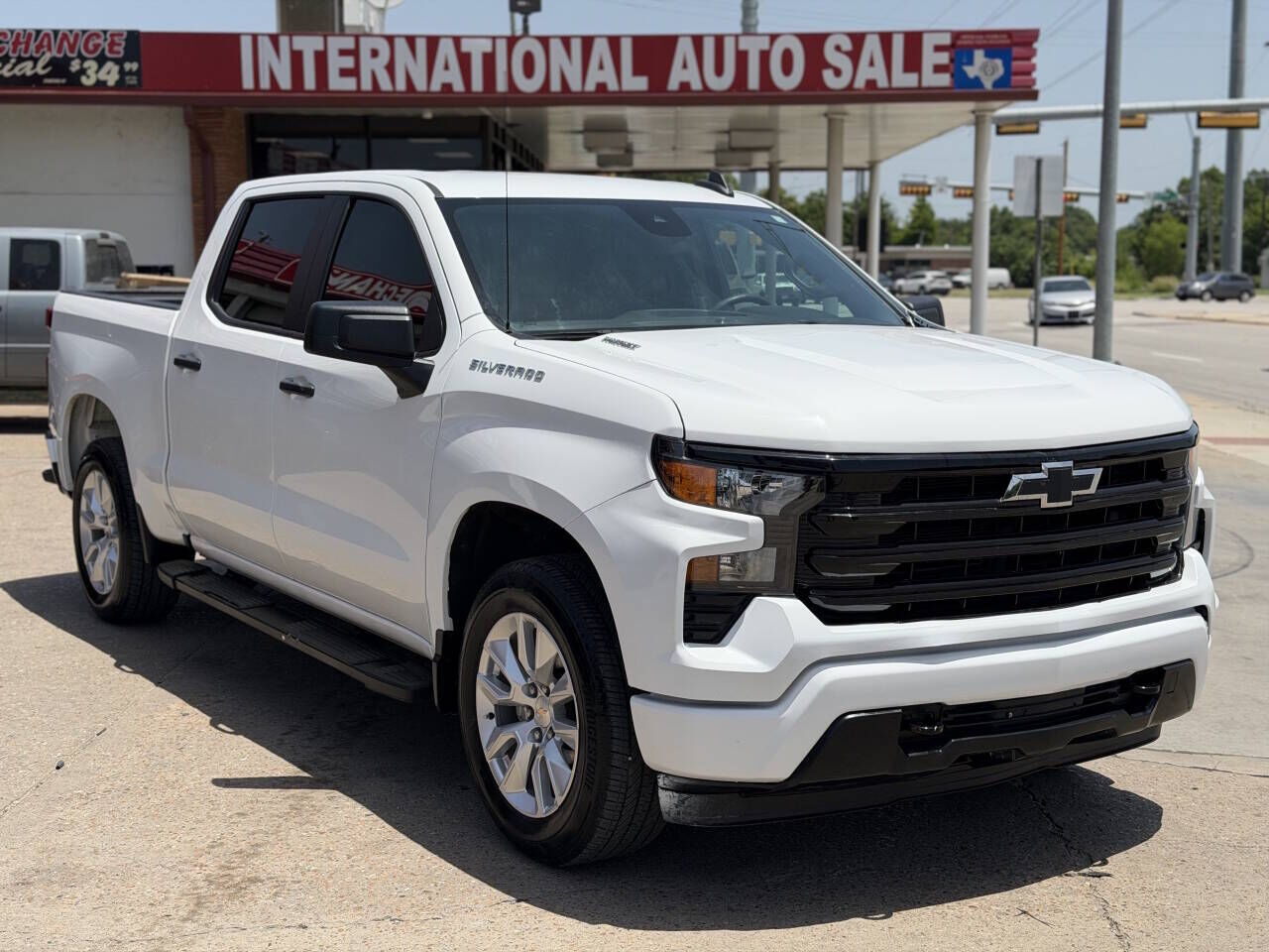 2024 CHEVROLET Silverado