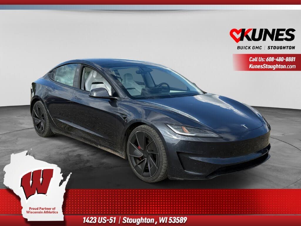 2024 TESLA Model 3
