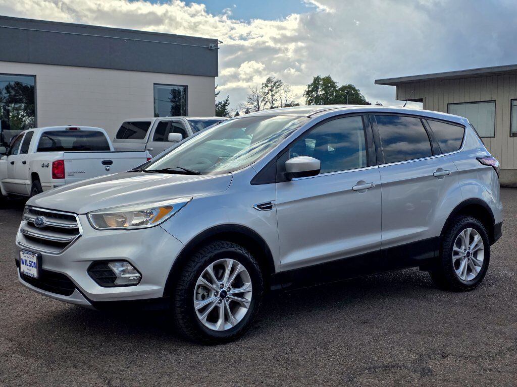 2017 FORD Escape