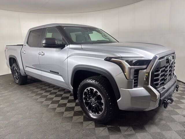 2024 TOYOTA Tundra