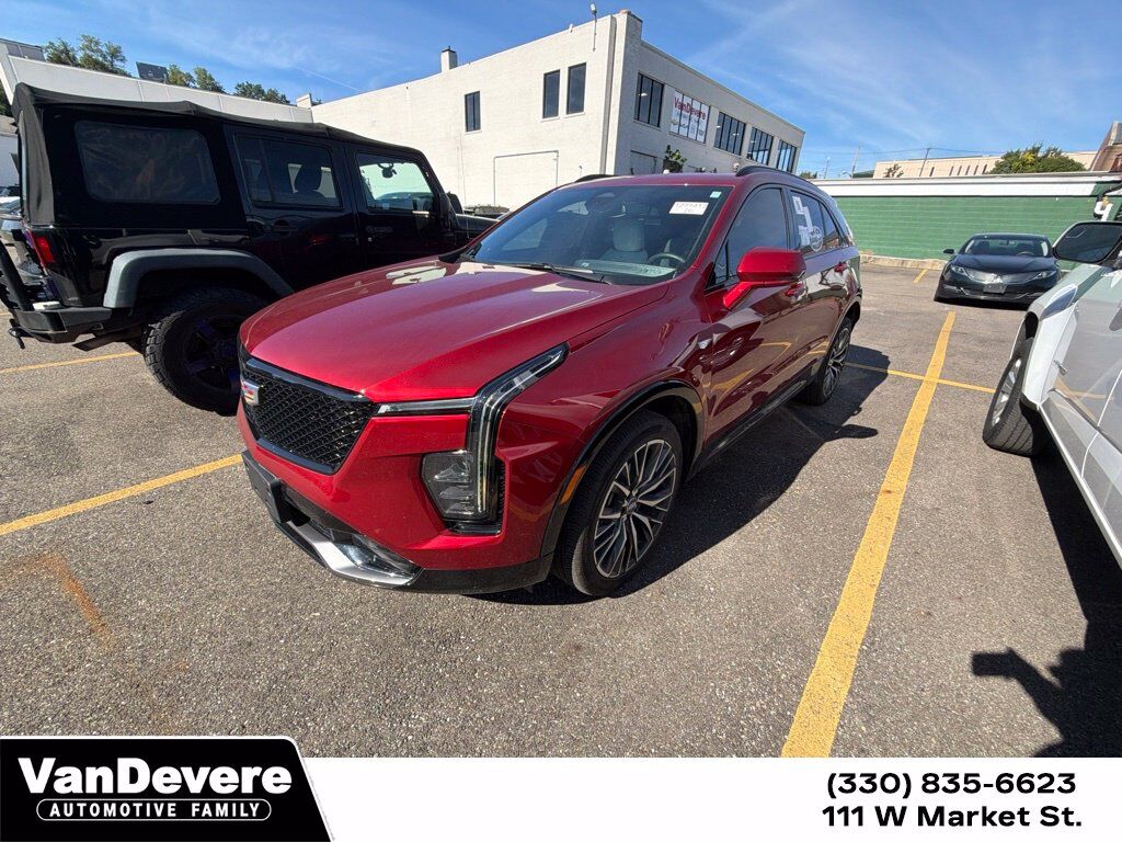 2024 CADILLAC XT4