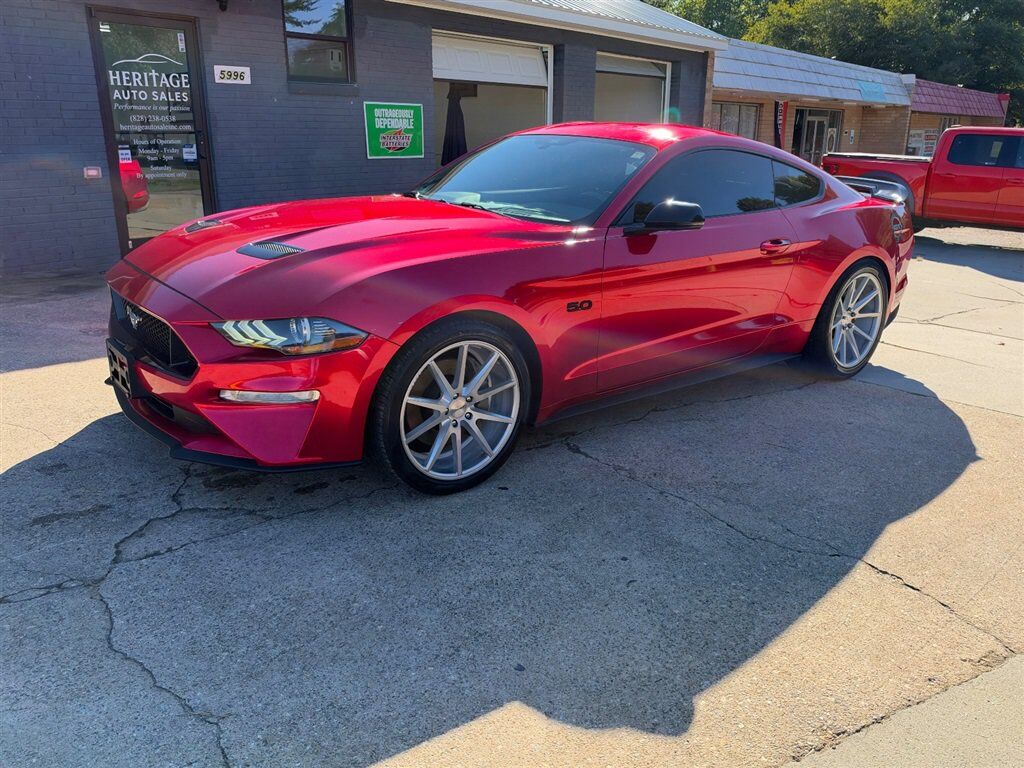 2019 FORD Mustang