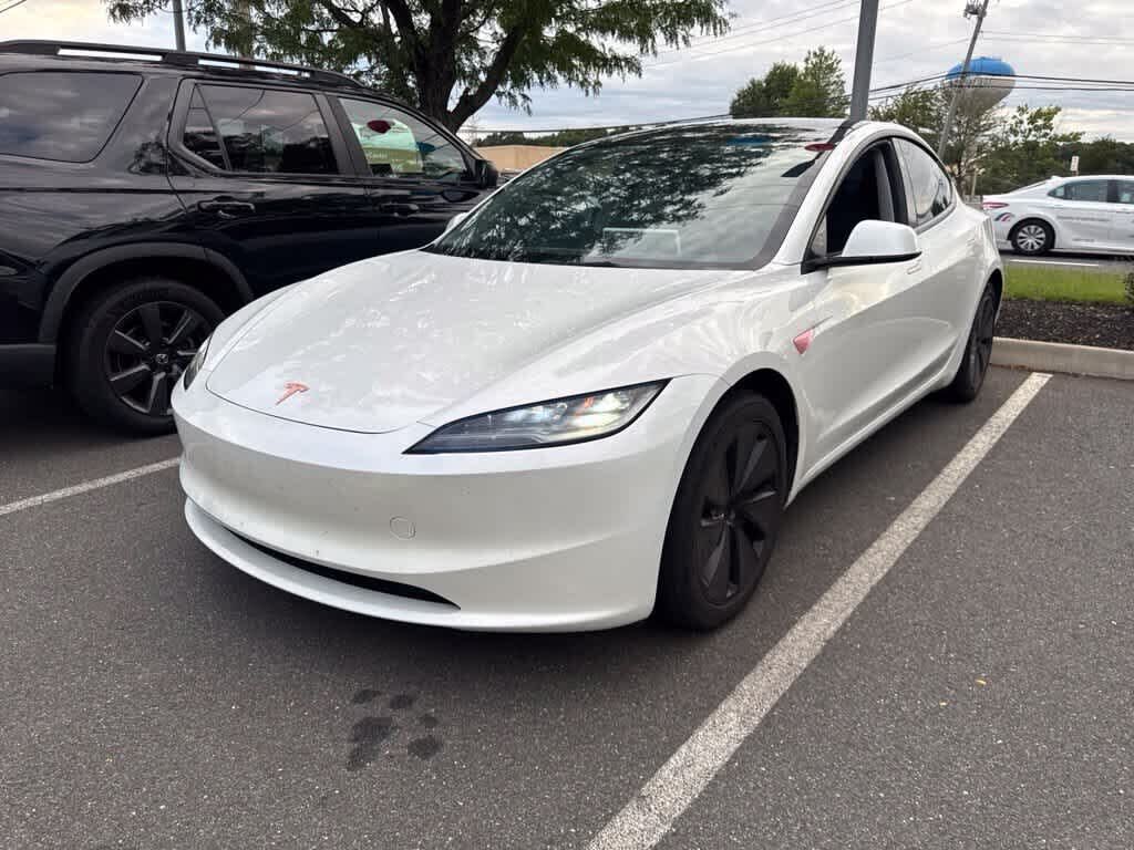 2024 TESLA Model 3