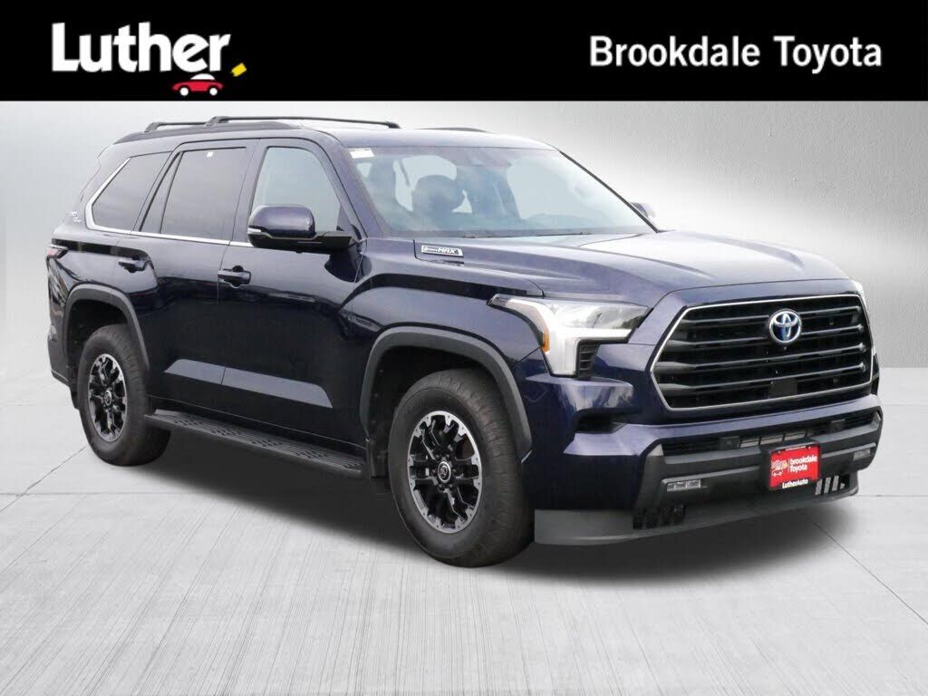 2024 TOYOTA Sequoia