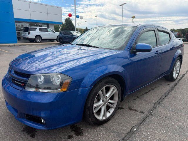 2013 DODGE Avenger