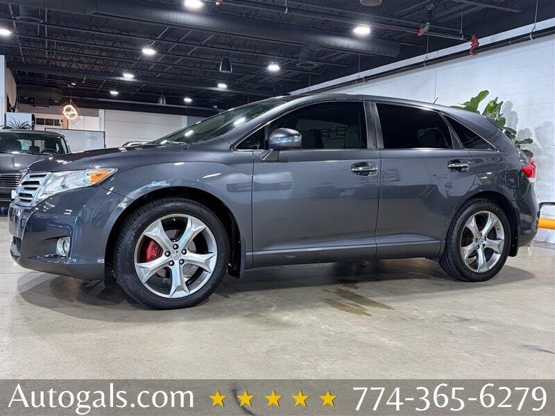 2011 TOYOTA Venza