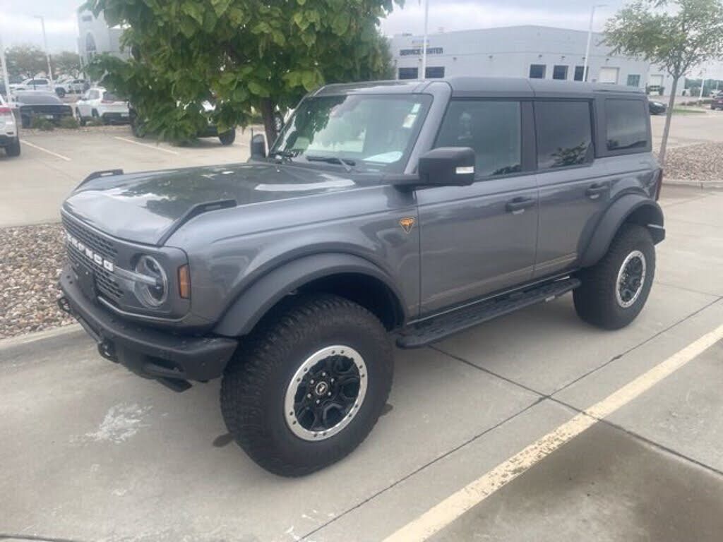 2024 FORD Bronco