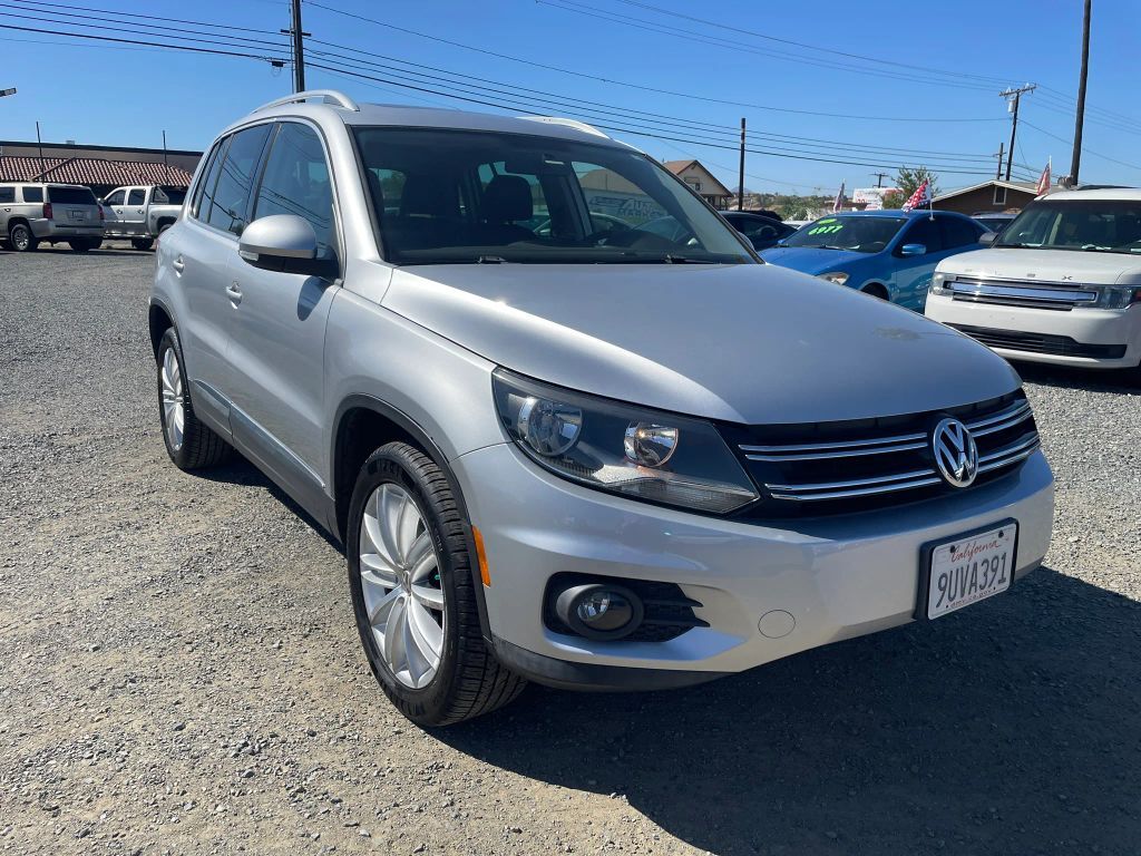 2013 VOLKSWAGEN Tiguan