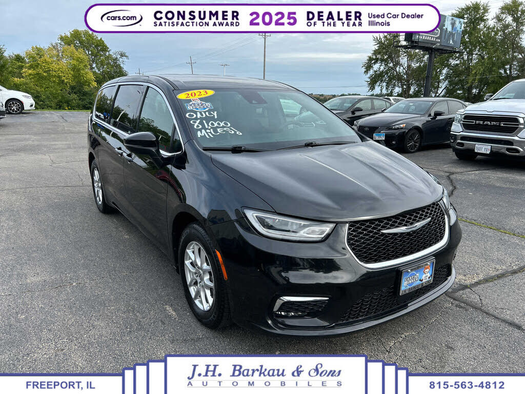 2023 CHRYSLER Pacifica