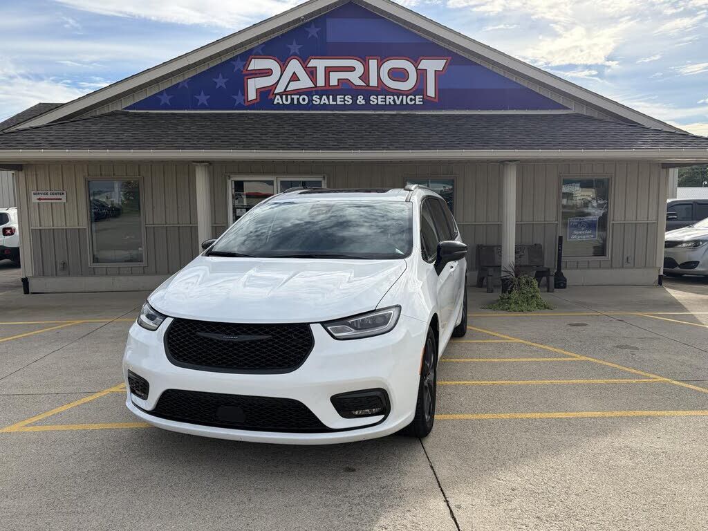 2025 CHRYSLER Pacifica
