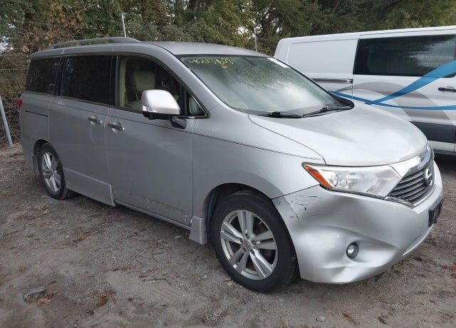 2015 NISSAN Quest