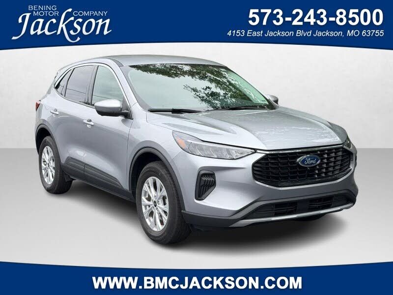 2024 FORD Escape