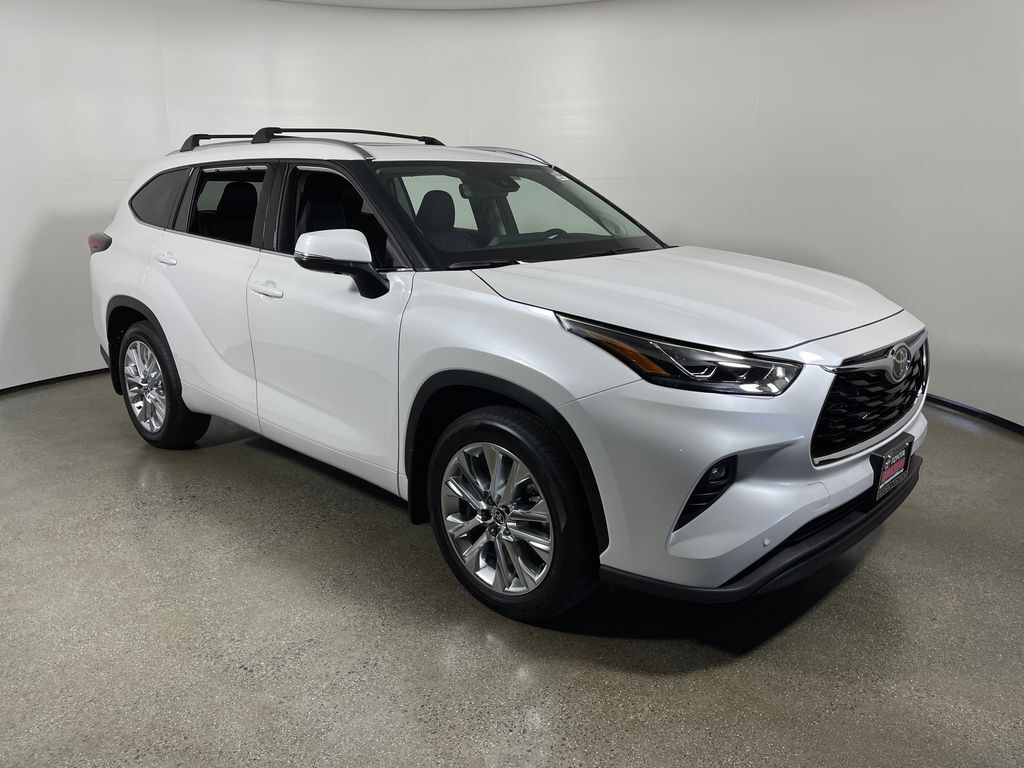 2026 TOYOTA Highlander