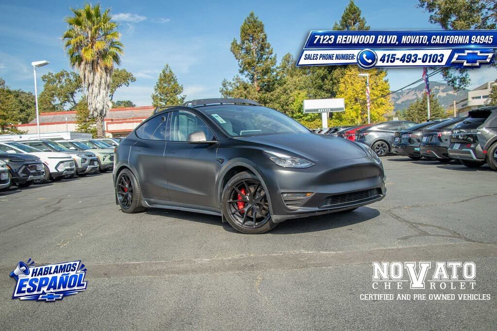 2023 TESLA Model Y