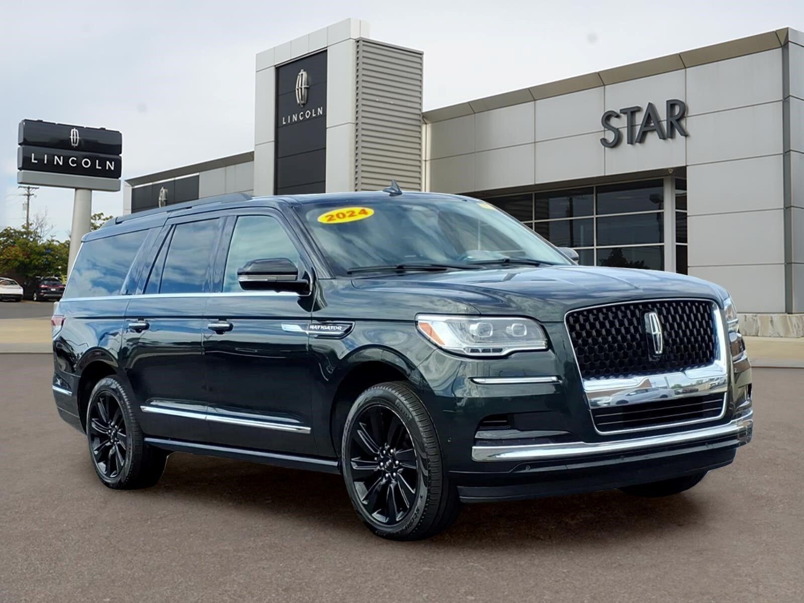 2024 LINCOLN Navigator L