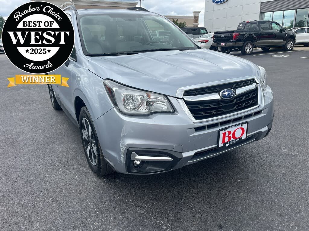 2017 SUBARU Forester