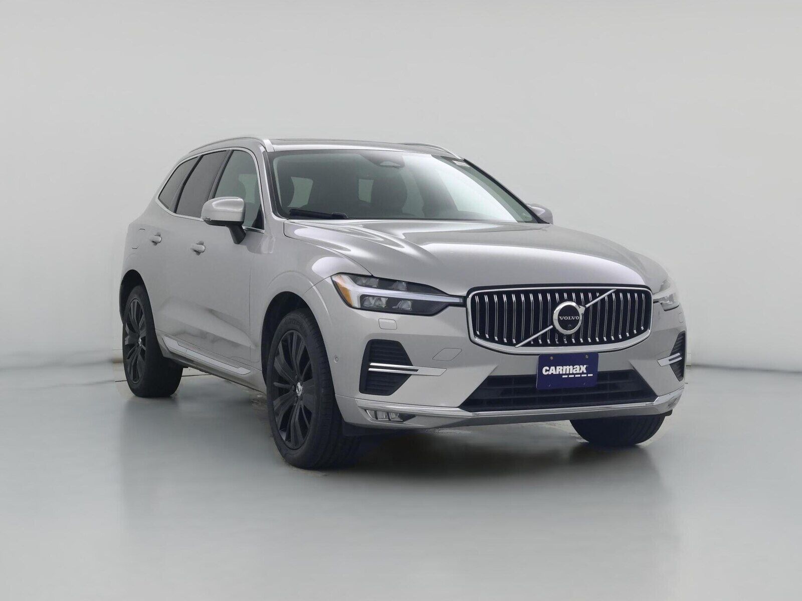 2023 VOLVO XC60