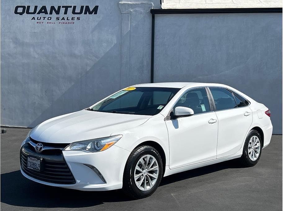 2017 TOYOTA Camry