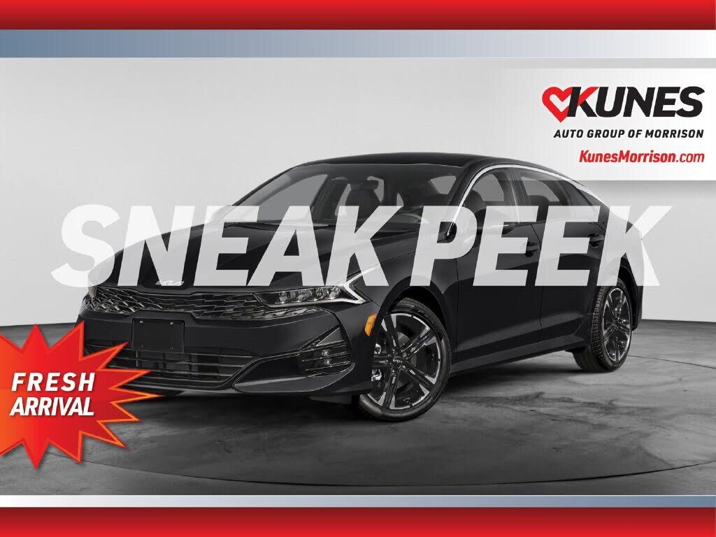 2022 KIA K5
