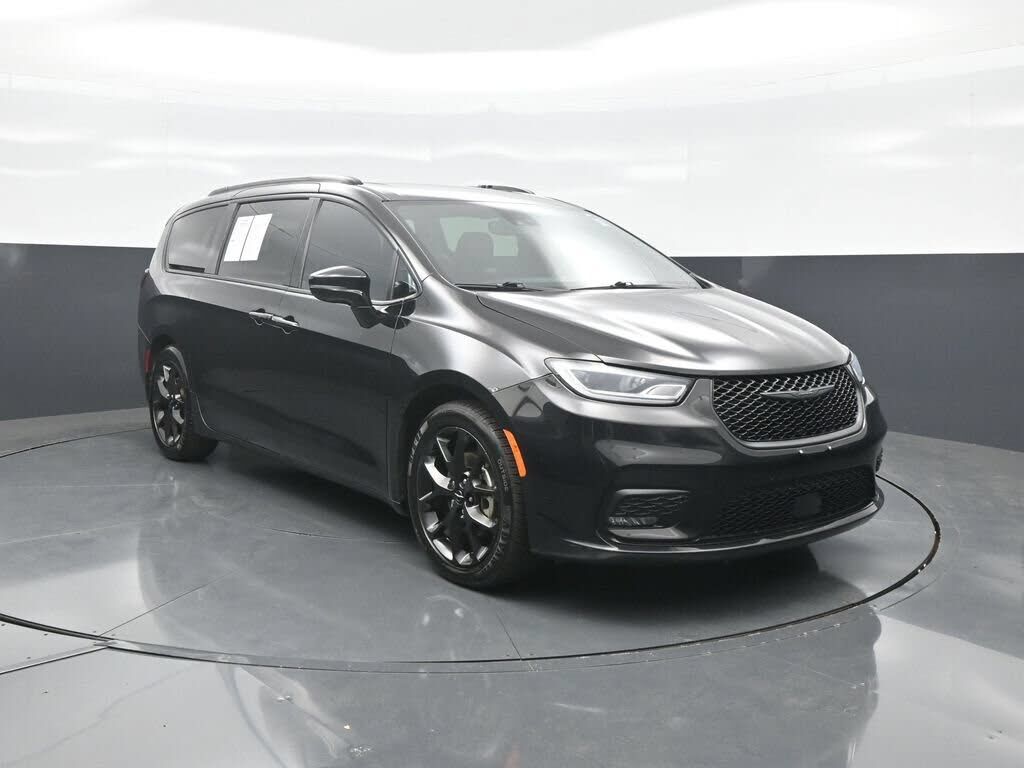2025 CHRYSLER Pacifica