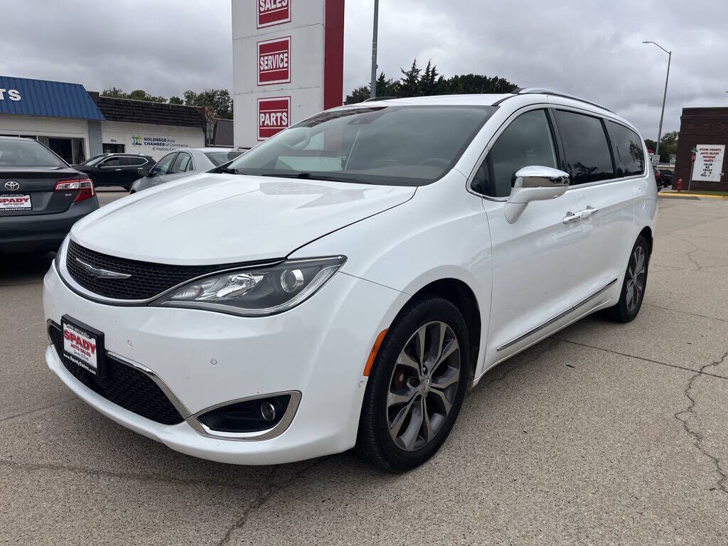 2017 CHRYSLER Pacifica