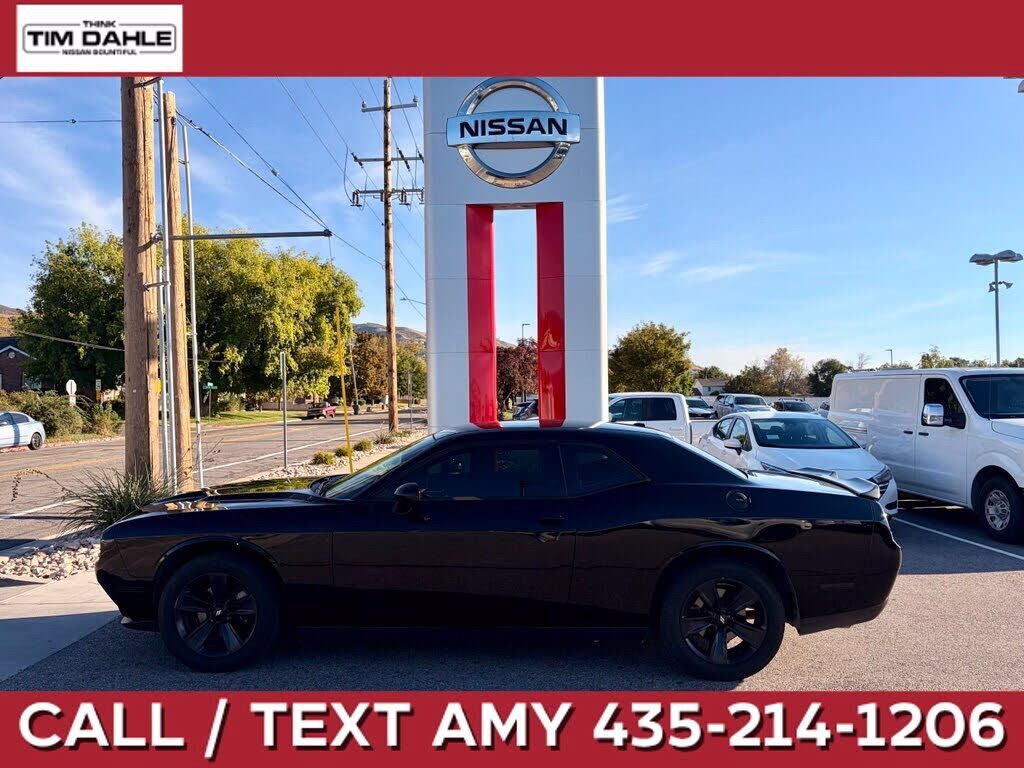 2016 DODGE Challenger
