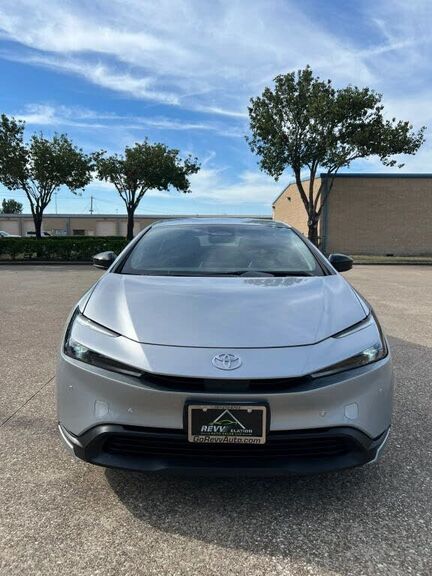 2025 TOYOTA PRIUS