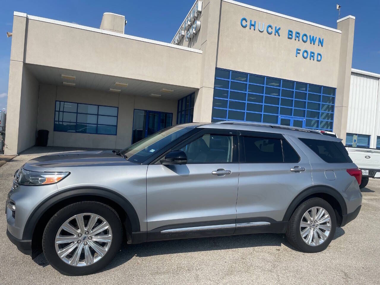 2023 FORD Explorer