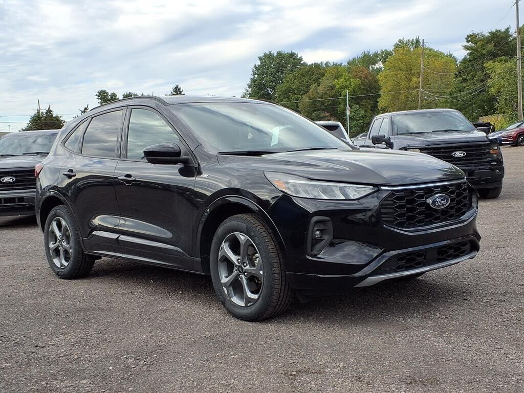 2024 FORD Escape