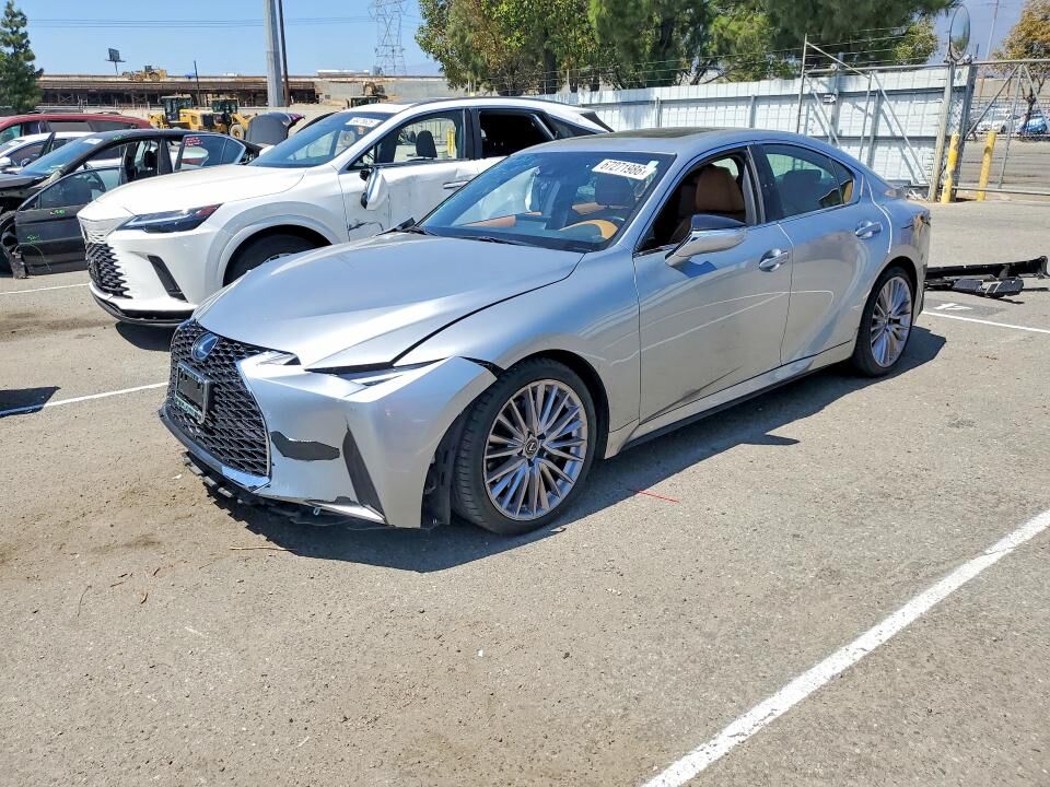 2022 LEXUS IS
