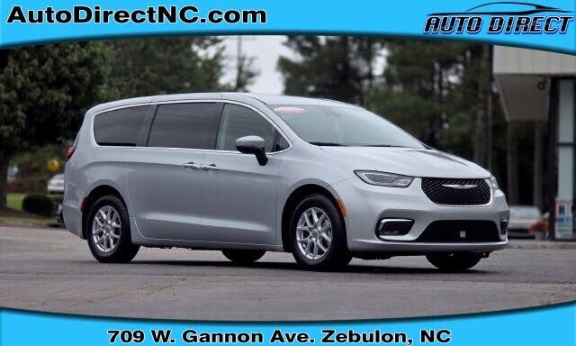 2023 CHRYSLER Pacifica