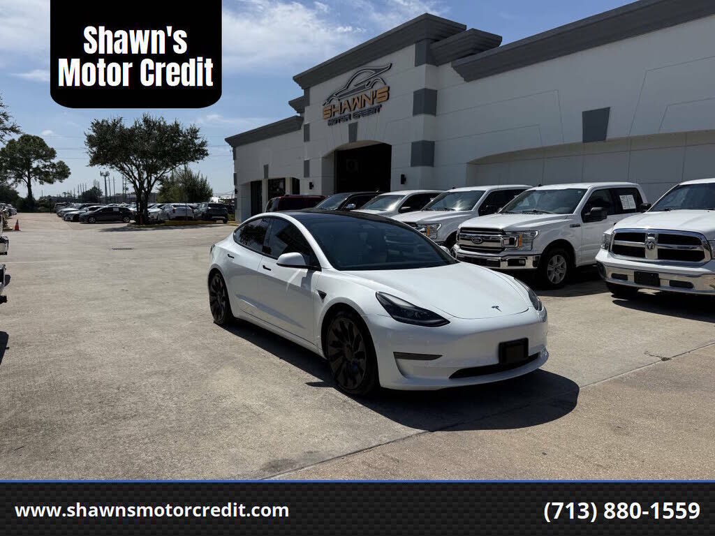 2022 TESLA Model 3