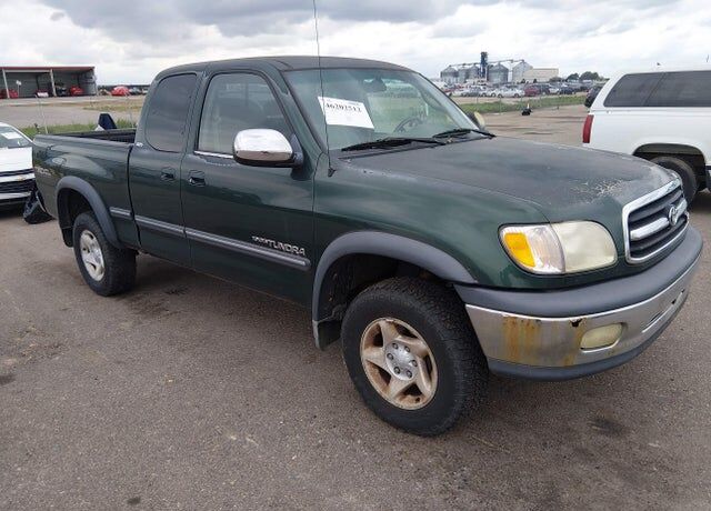 2002 TOYOTA Tundra