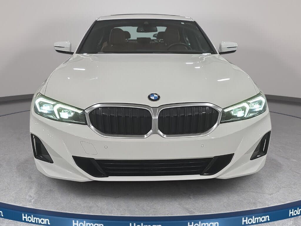 2023 BMW 330i