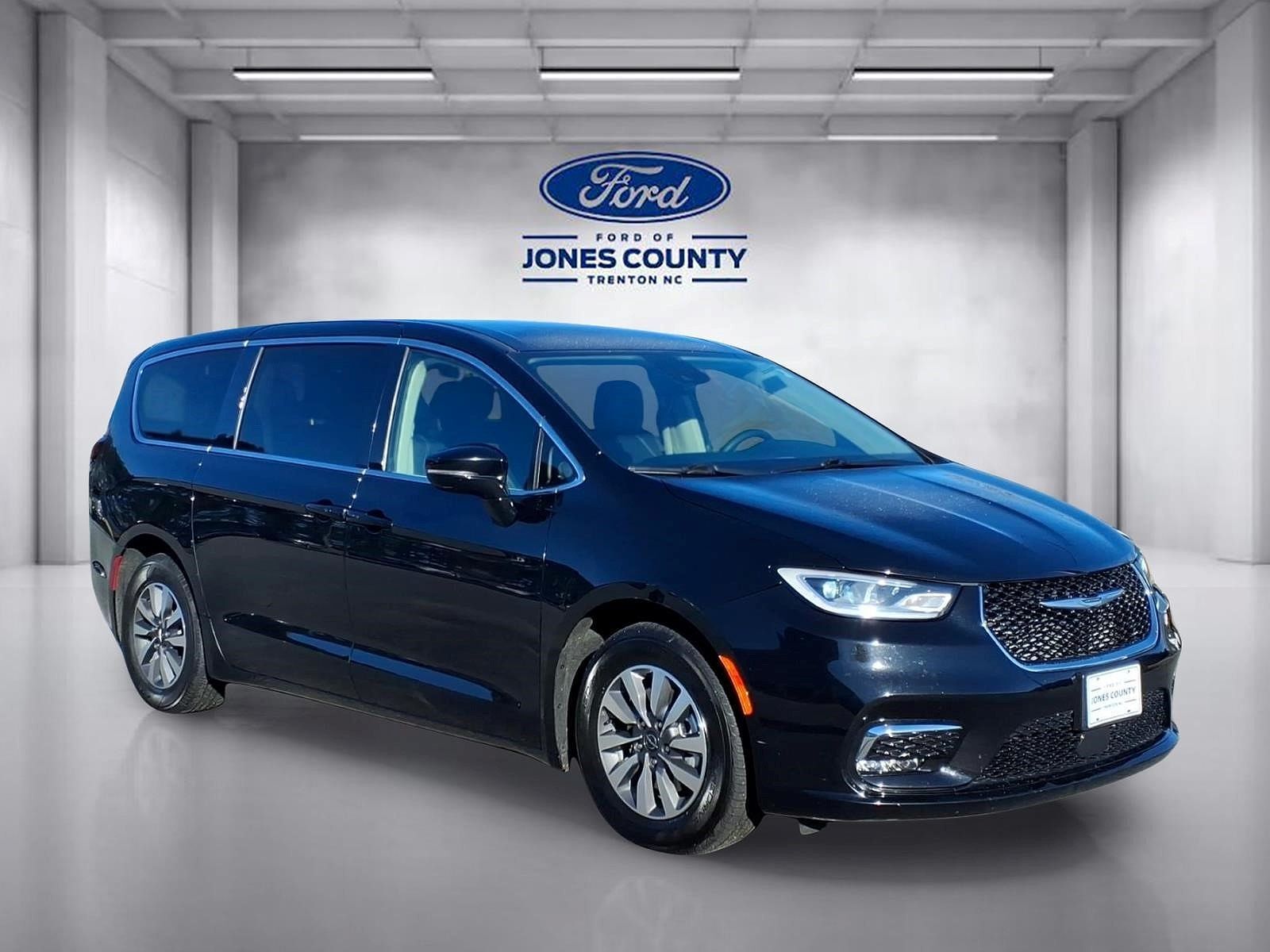2024 CHRYSLER Pacifica