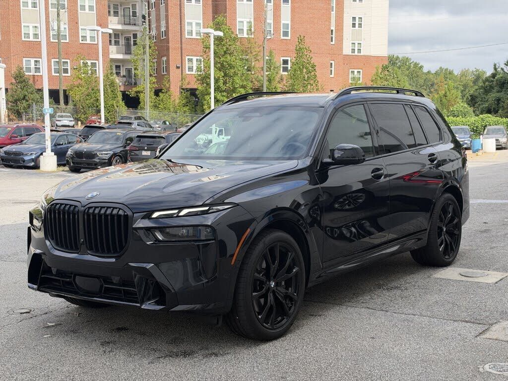 2025 BMW X7