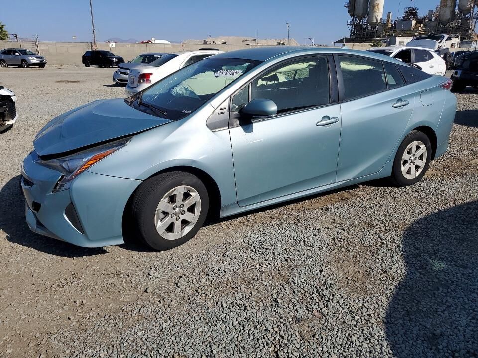 2016 TOYOTA PRIUS
