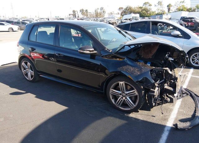 2012 VOLKSWAGEN Golf