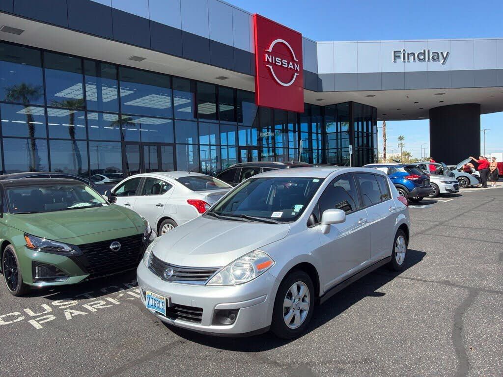 2012 NISSAN Versa