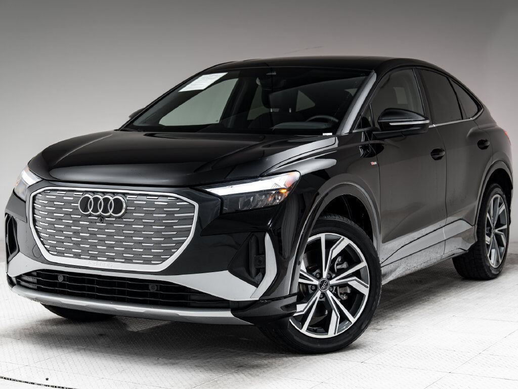 2023 AUDI Q4