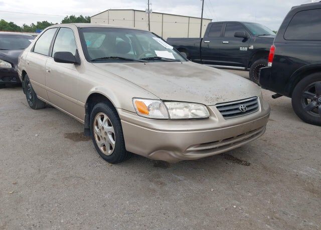 2000 TOYOTA Camry