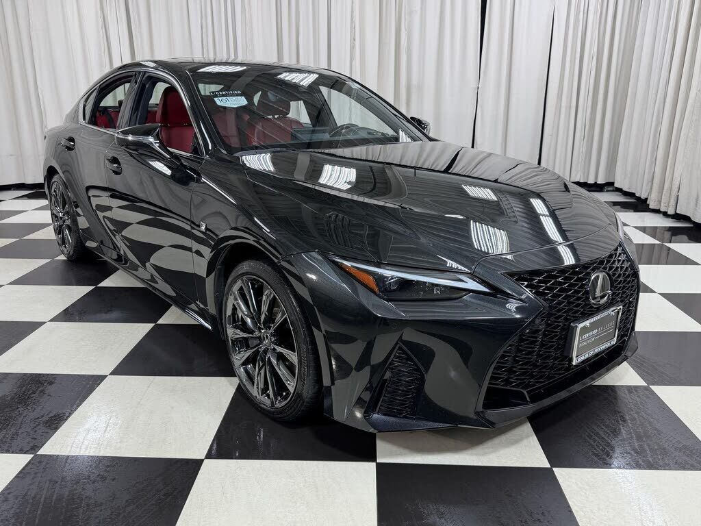 2024 LEXUS IS